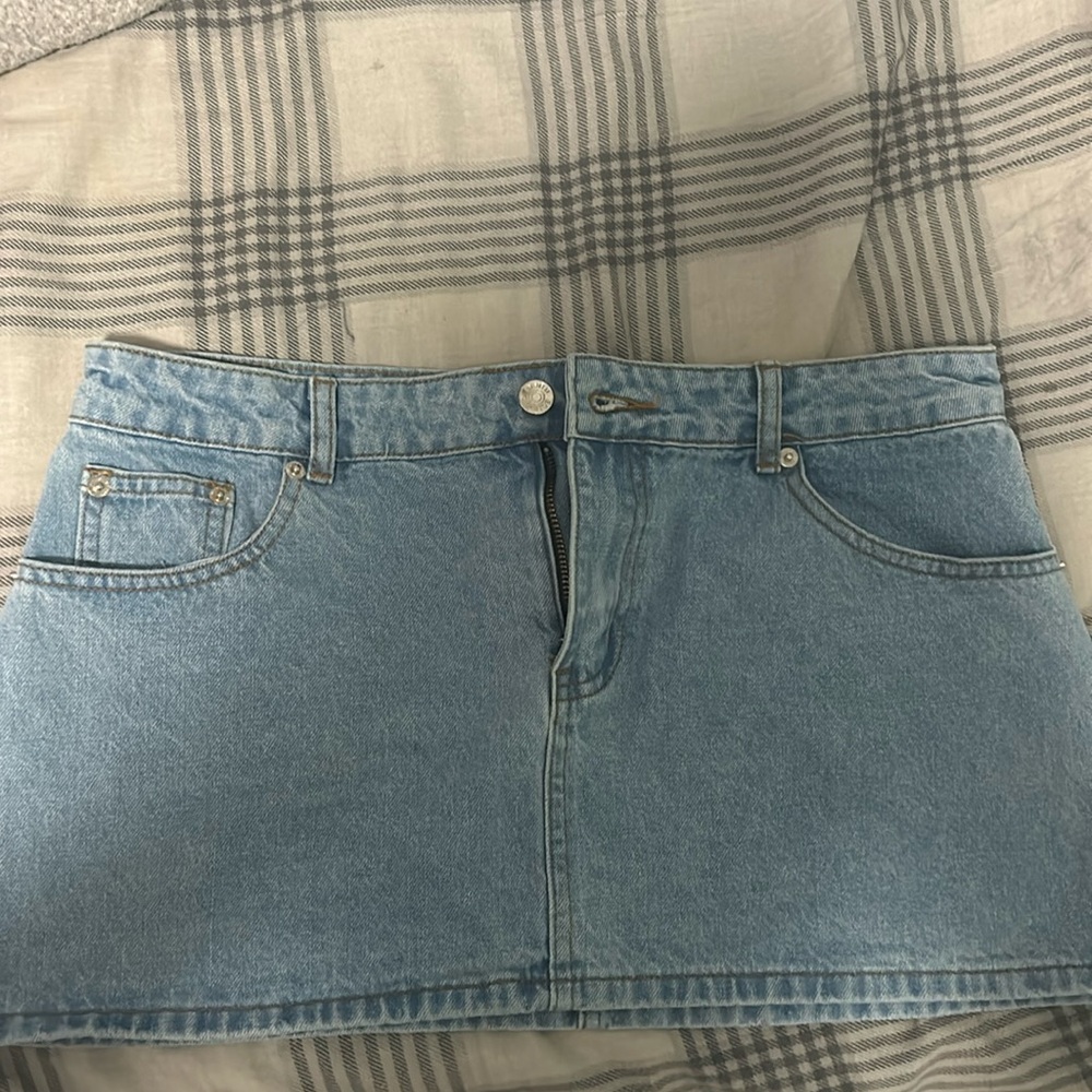 New with tags edikted Jean skirt